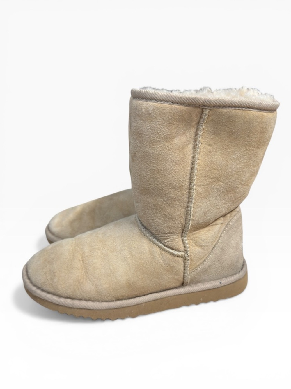 UGG Australia Classic Short 5825 Sheepskin Boots Tan Women’s Size US 5 Cozy